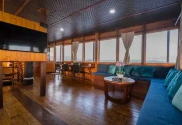 Why go on a luxury liveaboard Indonesia